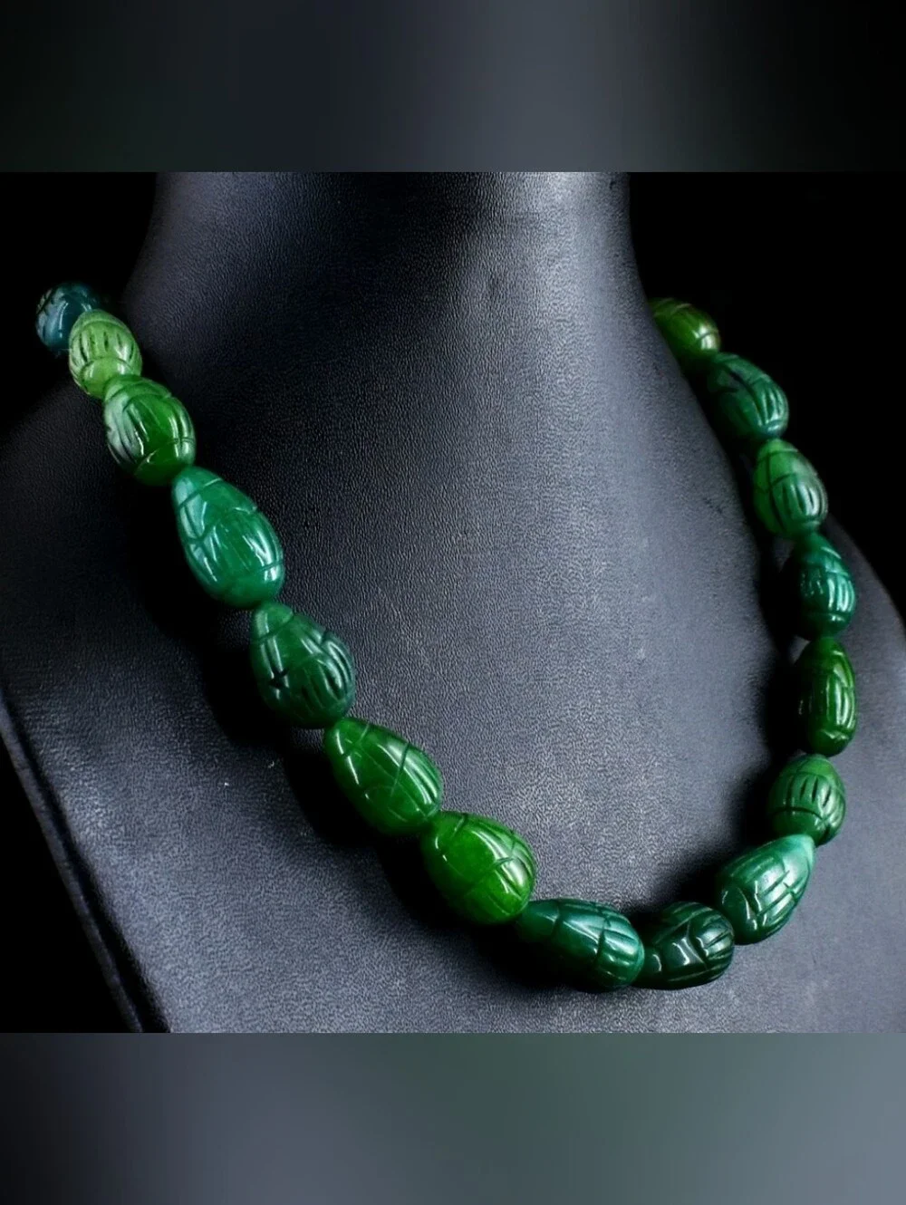 Carved Emerald Beaded Necklace - Elegant Women's Jewelry